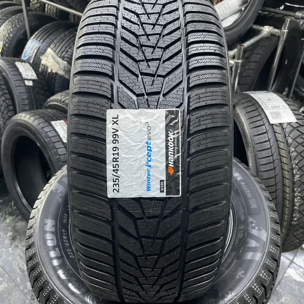 Hankook W330 i cept Evo3 235/45 R19 99V XL