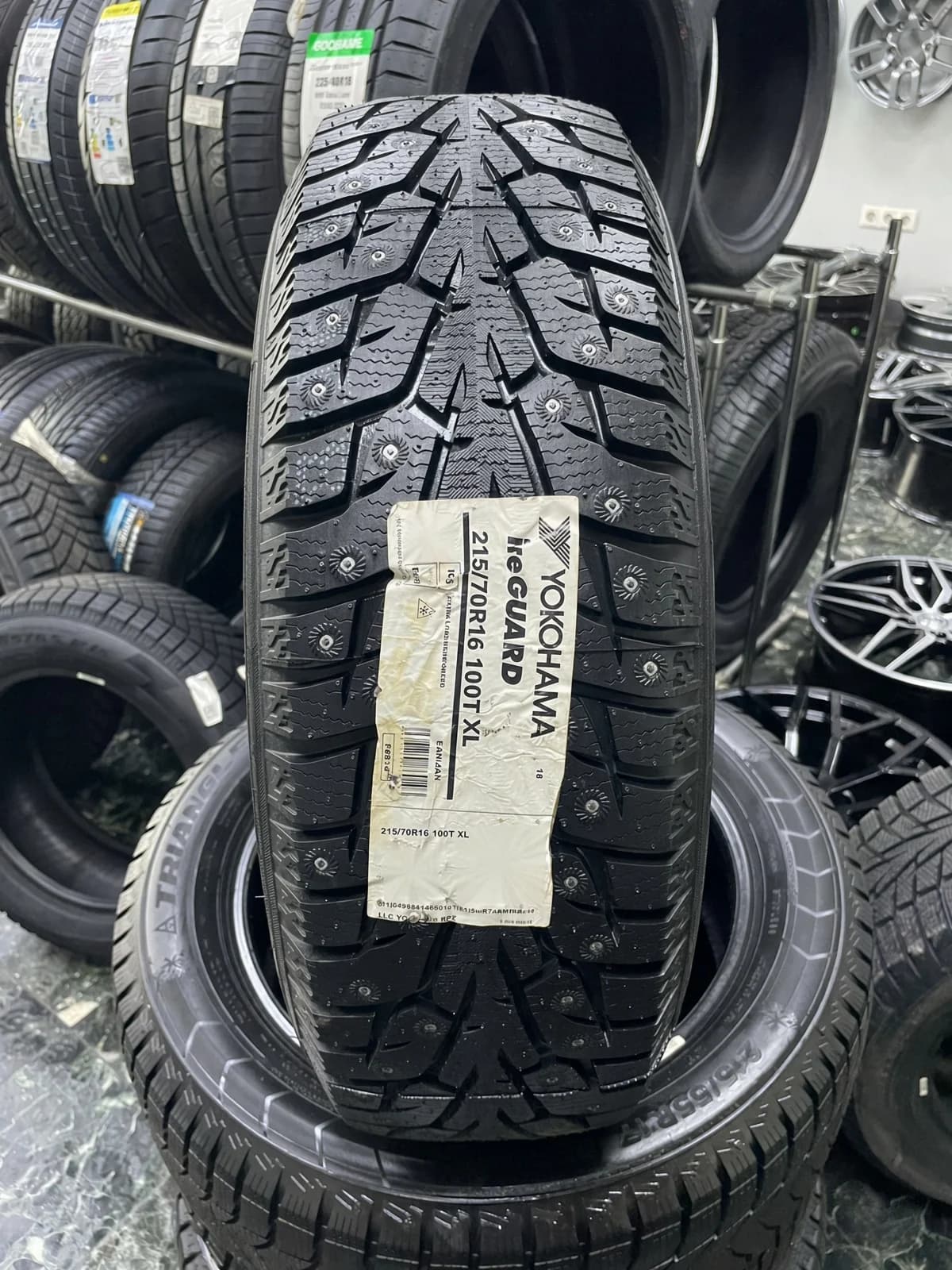 Yokohama Ice Guard IG55 215/70 R16 100T XL