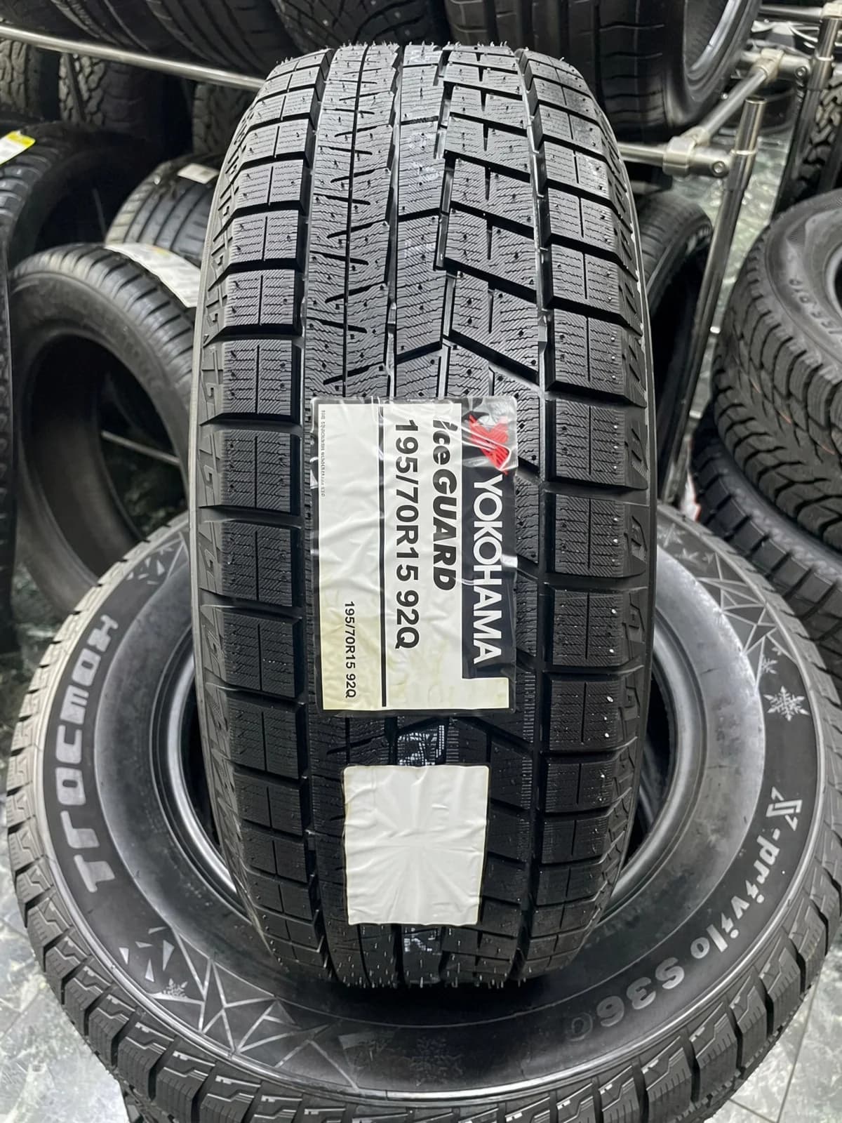 Yokohama Ice Guard IG60 195/70 R15 92Q