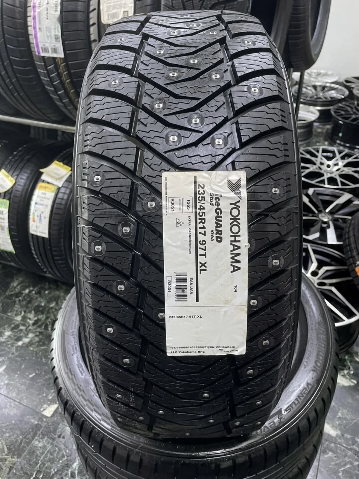 Yokohama Ice Guard IG65 235/45 R17 97T XL