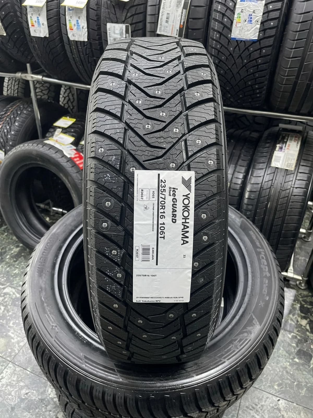 Yokohama Ice Guard IG65 235/70 R16 106T