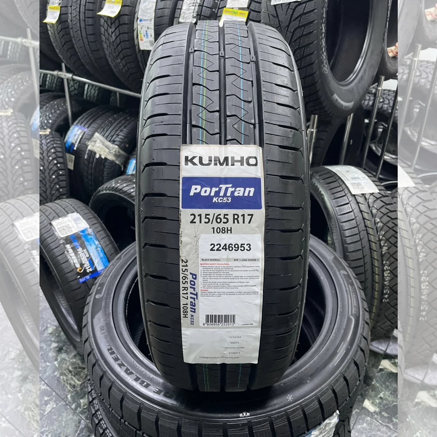 Kumho PorTran KC53 215/65 R17 108H XL_C