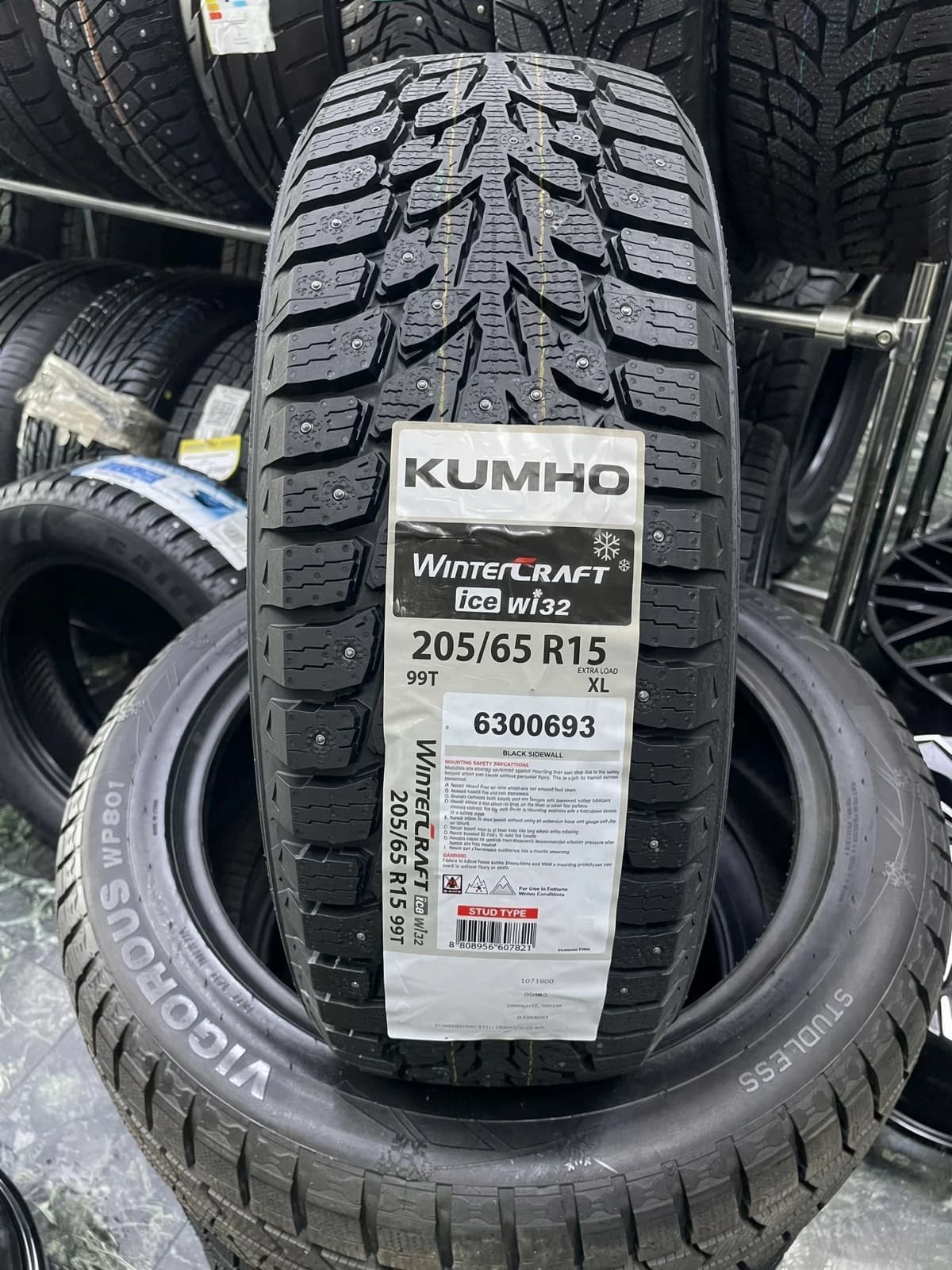 Kumho Wintercraft WI32 205/65 R15 99T XL