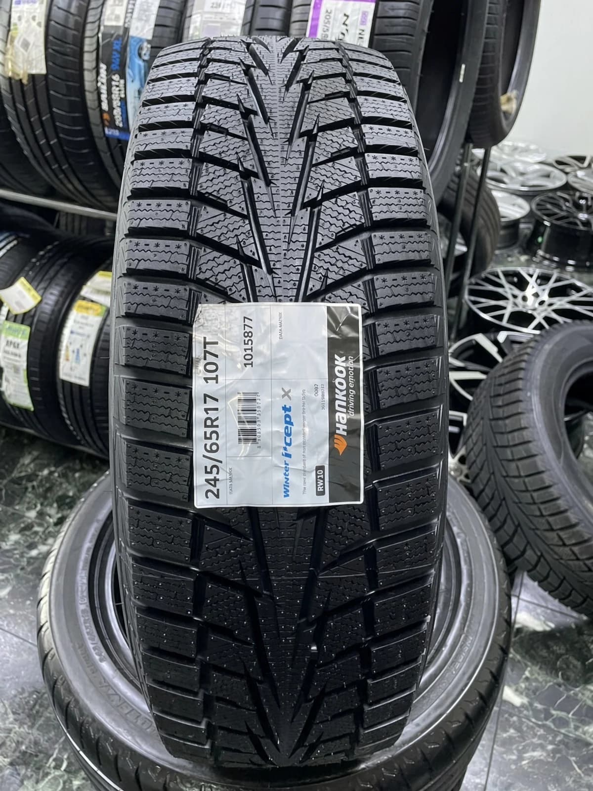 Hankook RW10 Winter i*cept X 245/65 R17 107T