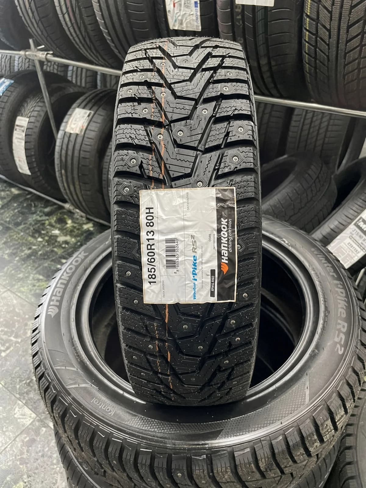 Hankook W429 i Pike RS2 185/60 R13 80H
