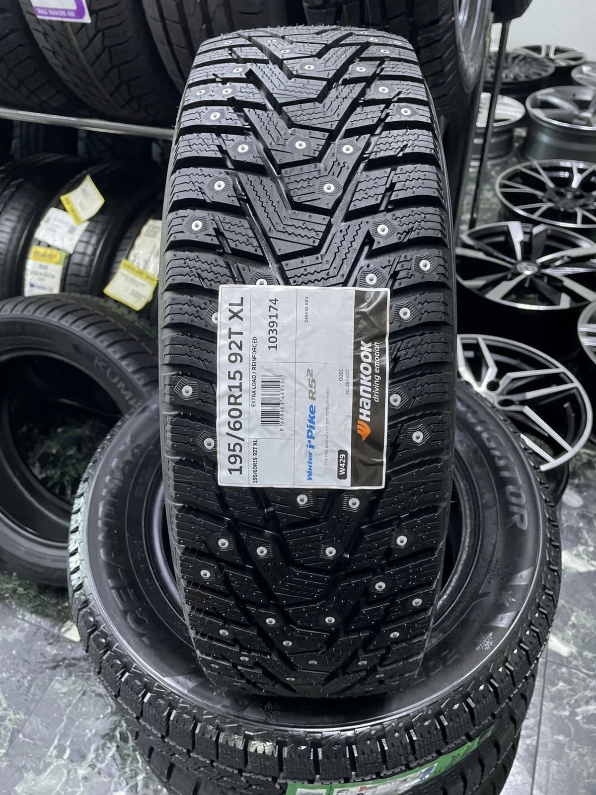 Hankook W429 i Pike RS2 195/60 R15 92T XL