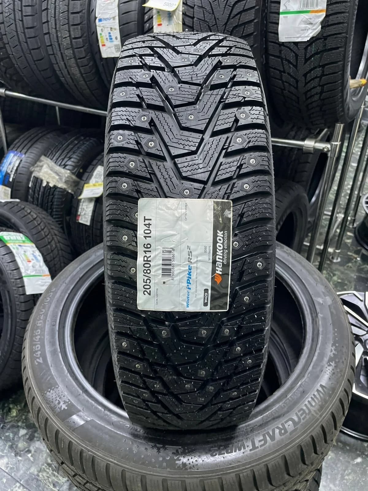 Hankook W429 i Pike RS2 205/80 R16 104T
