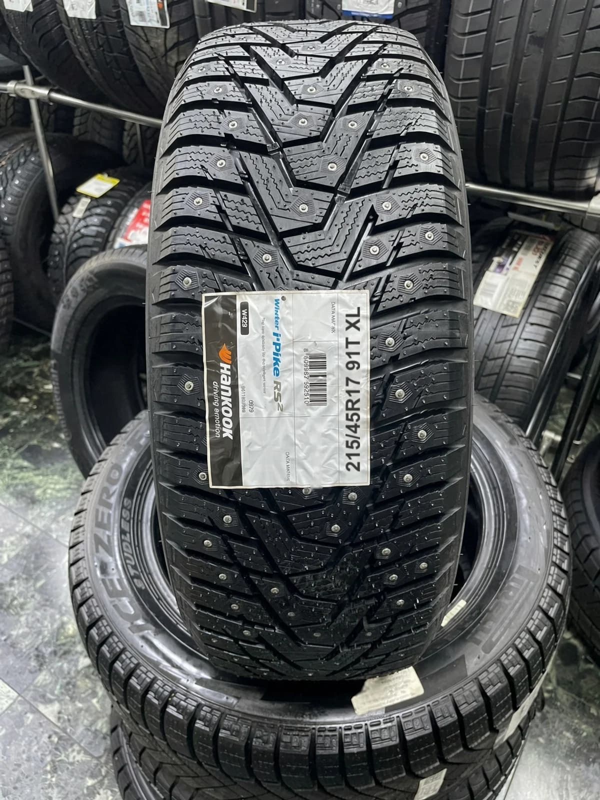 Hankook W429 i Pike RS2 215/45 R17 91T XL