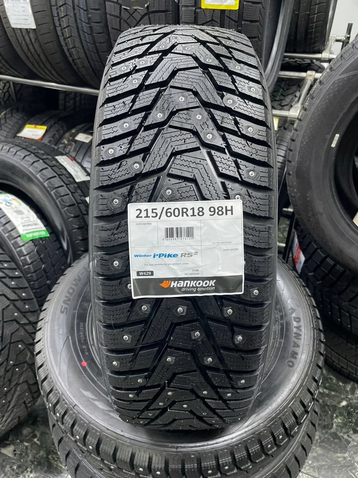 Hankook W429 i Pike RS2 215/60 R18 98H