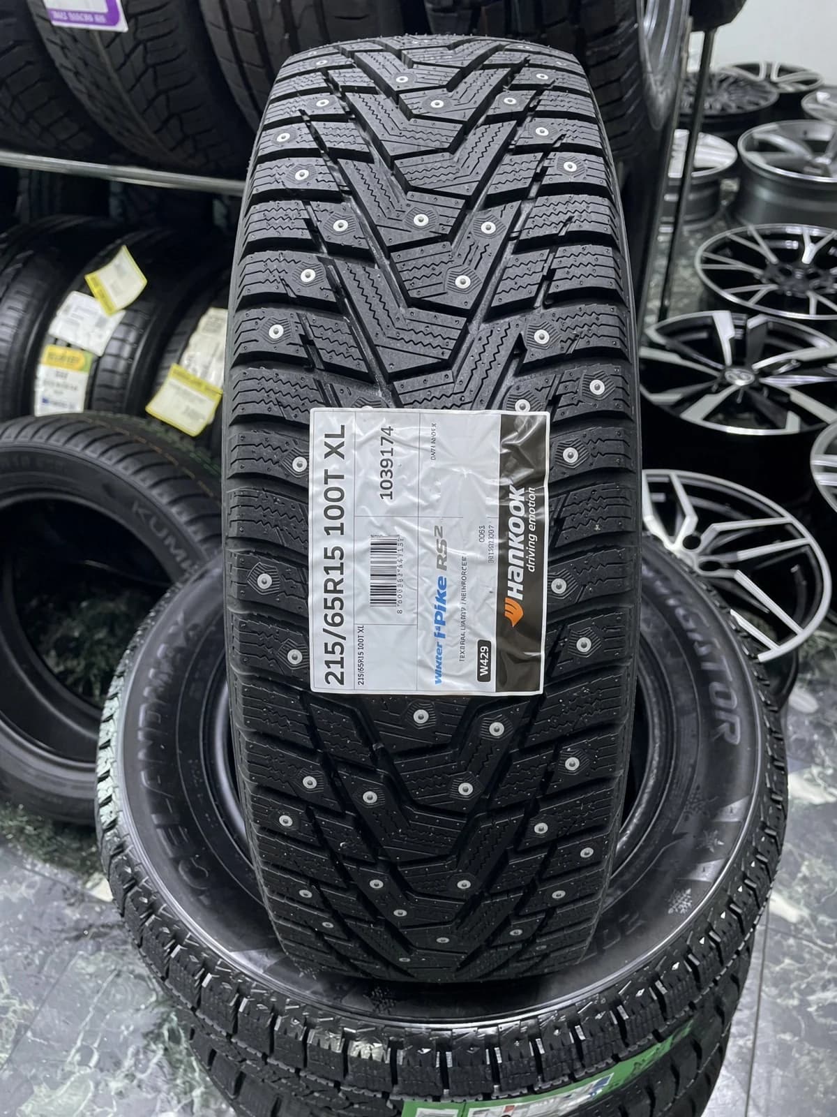 Hankook W429 i Pike RS2 215/65 R15 100T XL