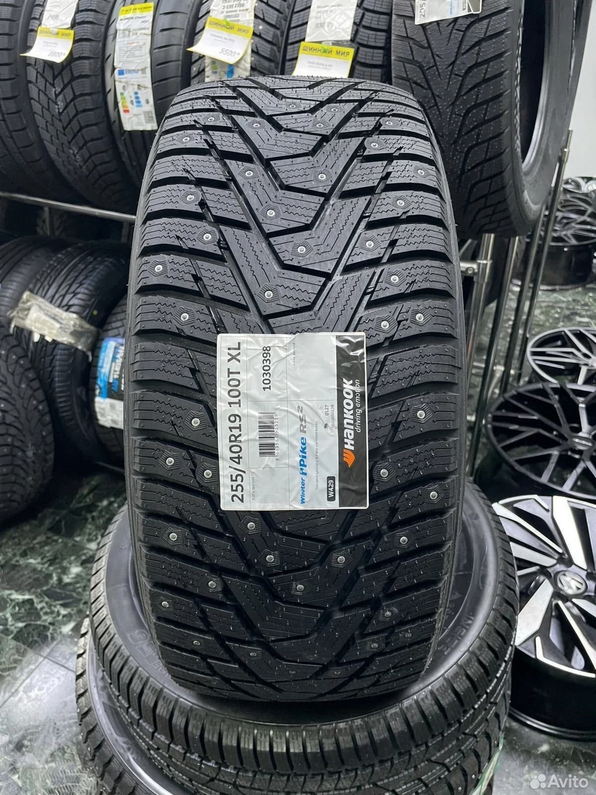 Hankook W429 i Pike RS2 255/40 R19 100T XL