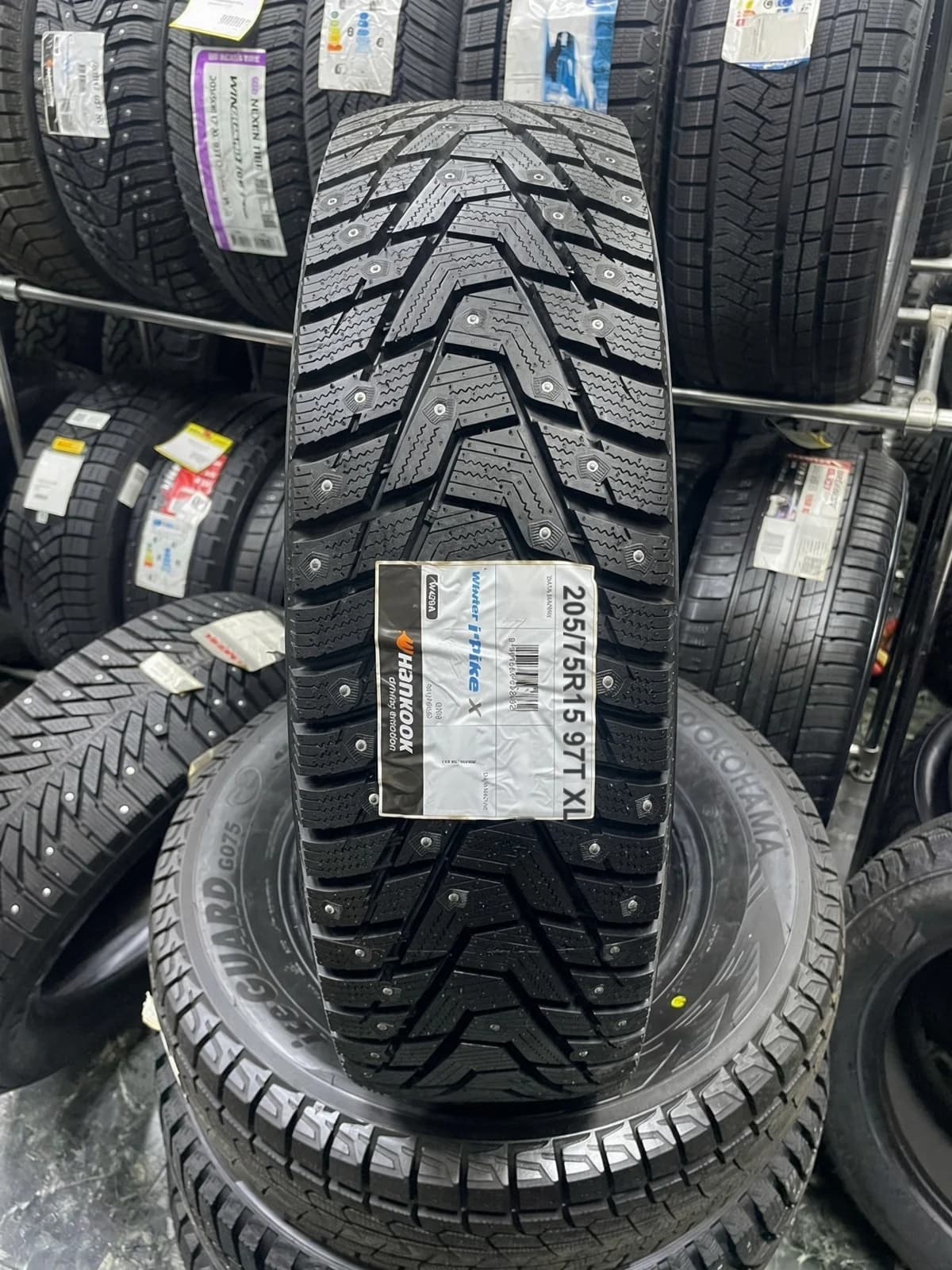 Hankook W429A i Pike X 205/75 R15 97T XL