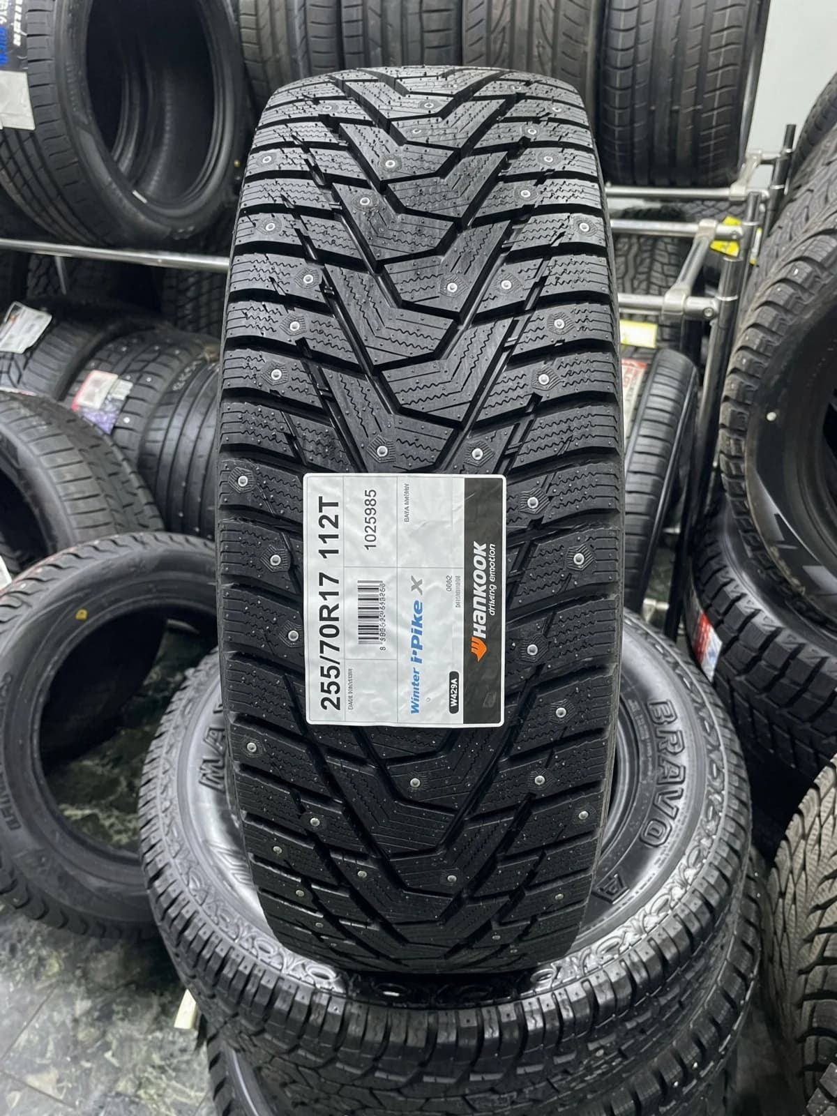 Hankook W429A i Pike X 255/70 R17 112T