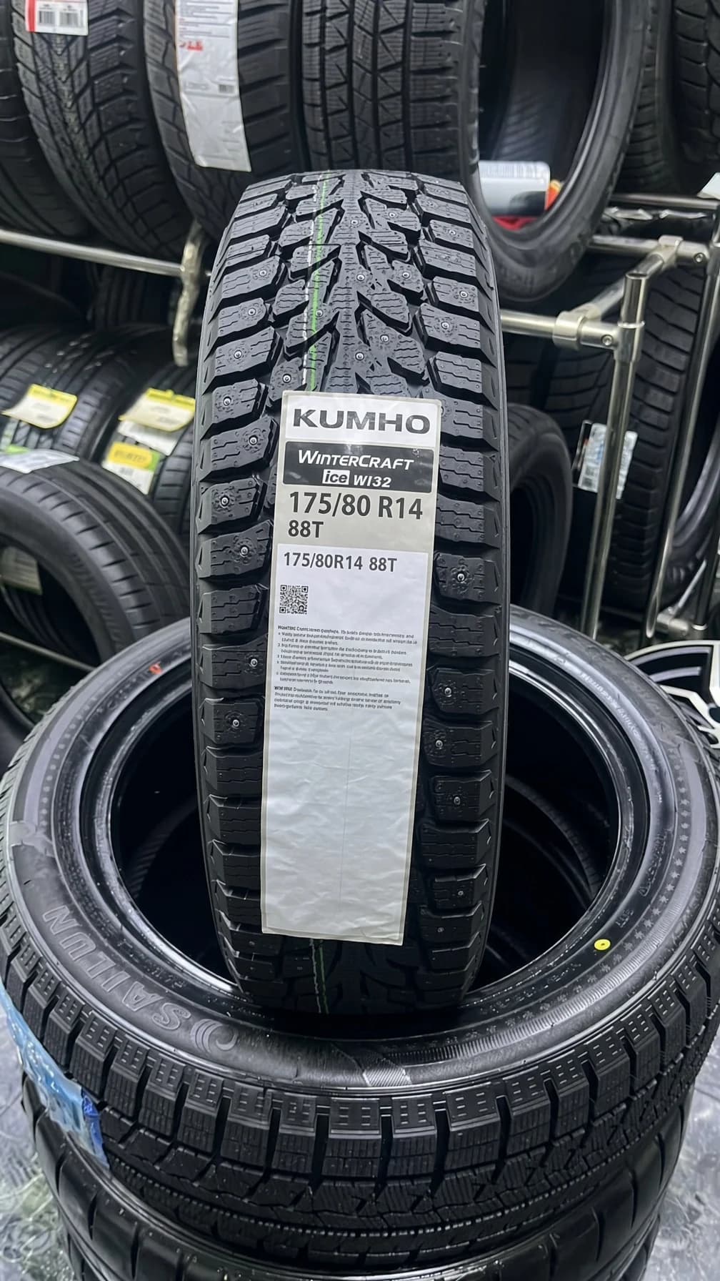 Kumho Wintercraft WI32 175/80 R14 88T