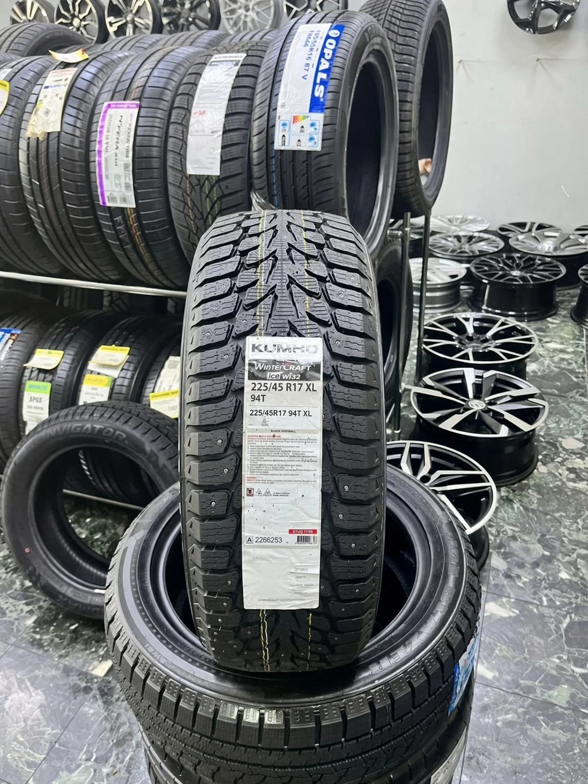 Kumho Wintercraft WI32 225/45 R17 94T XL