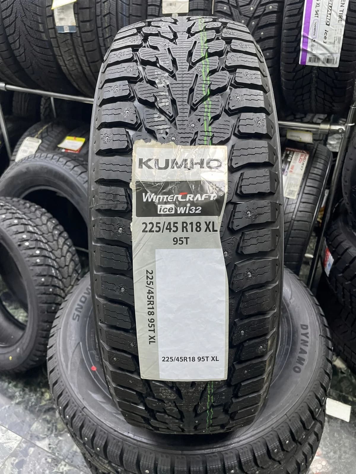 Kumho Wintercraft WI32 225/45 R18 95T XL