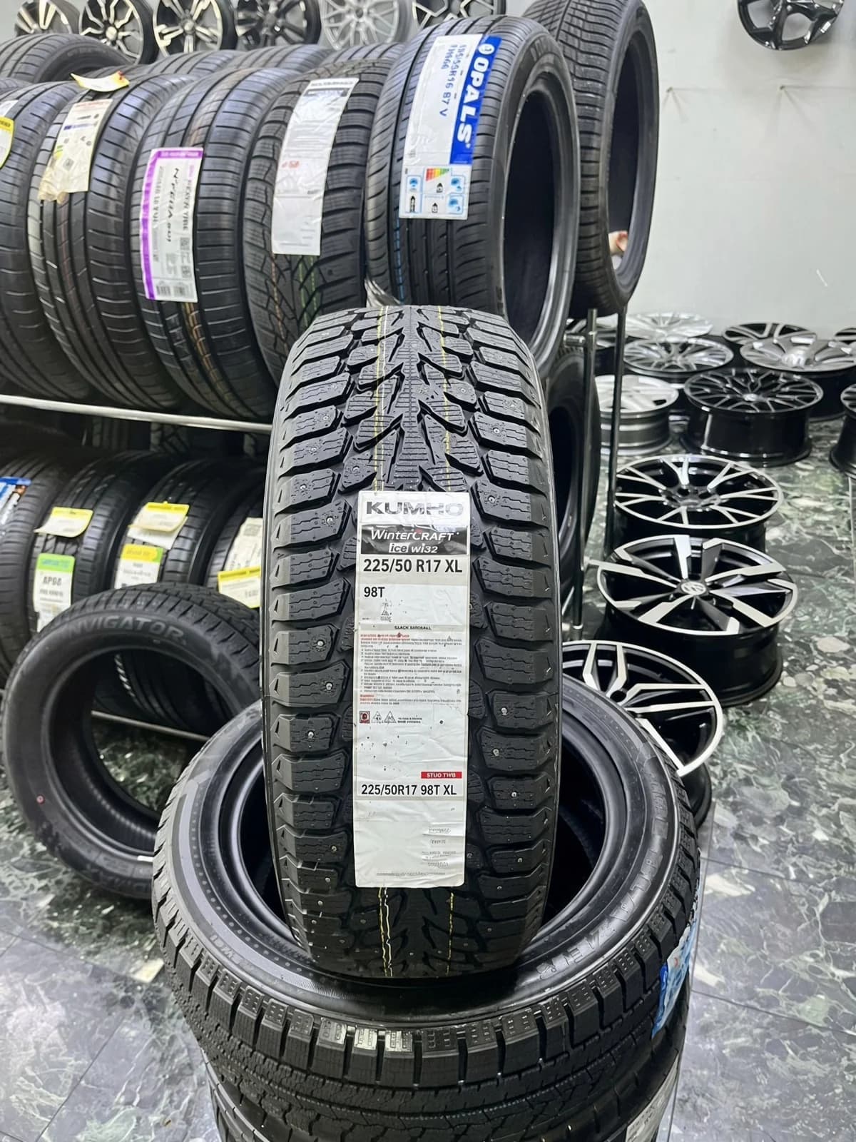 Kumho Wintercraft WI32 225/50 R17 98T XL