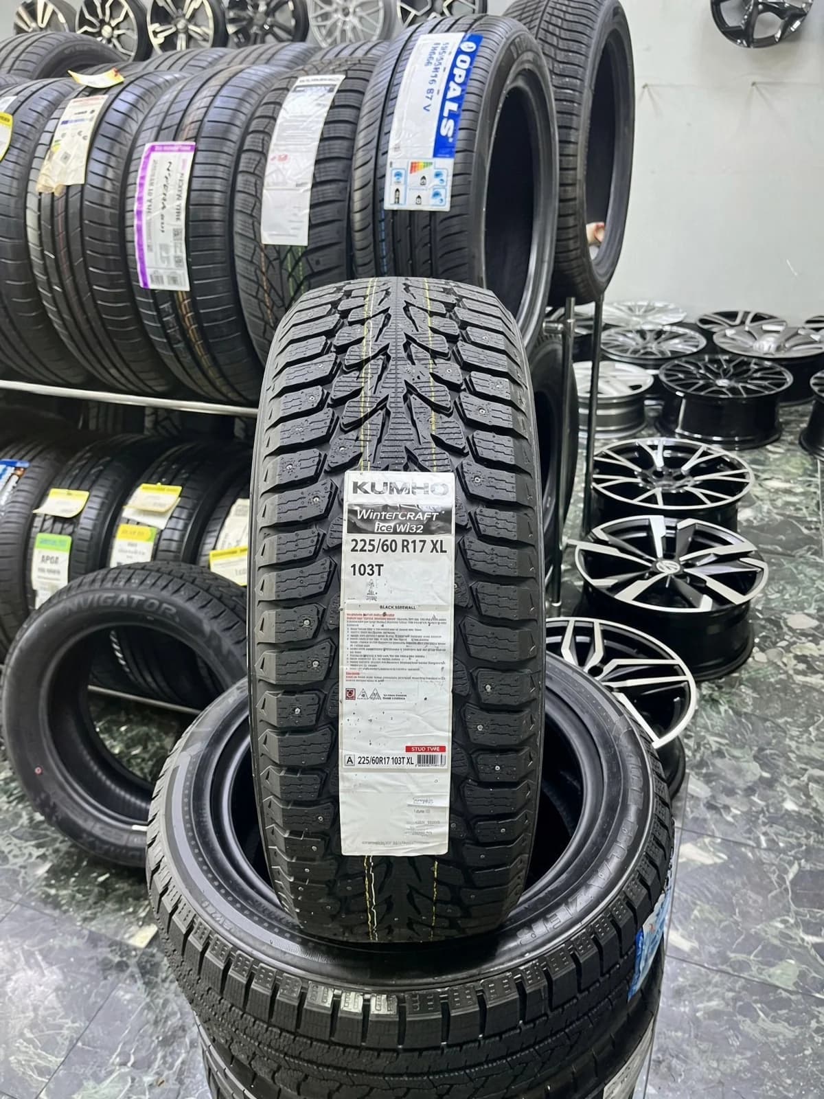 Kumho Wintercraft WI32 225/60 R17 103T XL