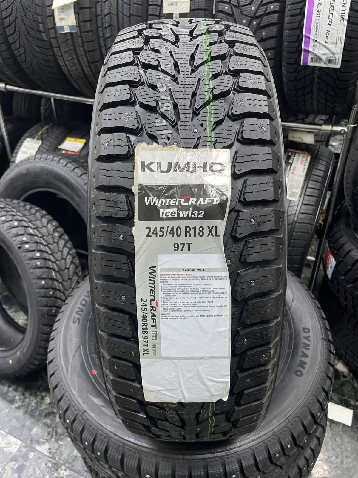 Kumho Wintercraft WI32 245/40 R18 97T XL