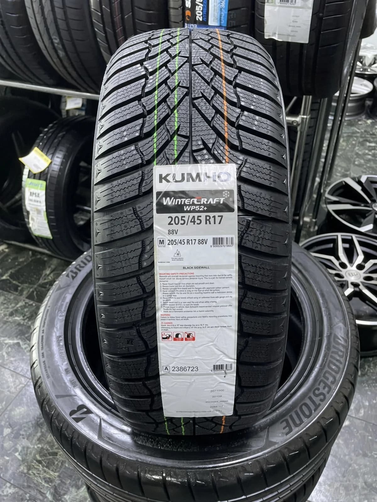 Kumho Wintercraft WP52 205/45 R17 88V