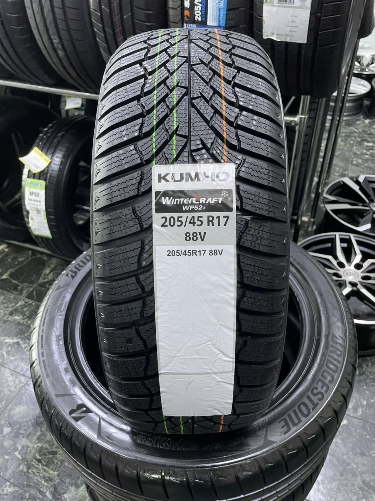 Kumho Wintercraft WP52+ 205/45 R17 88V