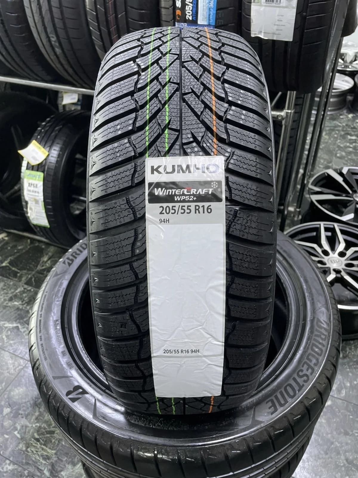 Kumho Wintercraft WP52 205/55 R16 94H