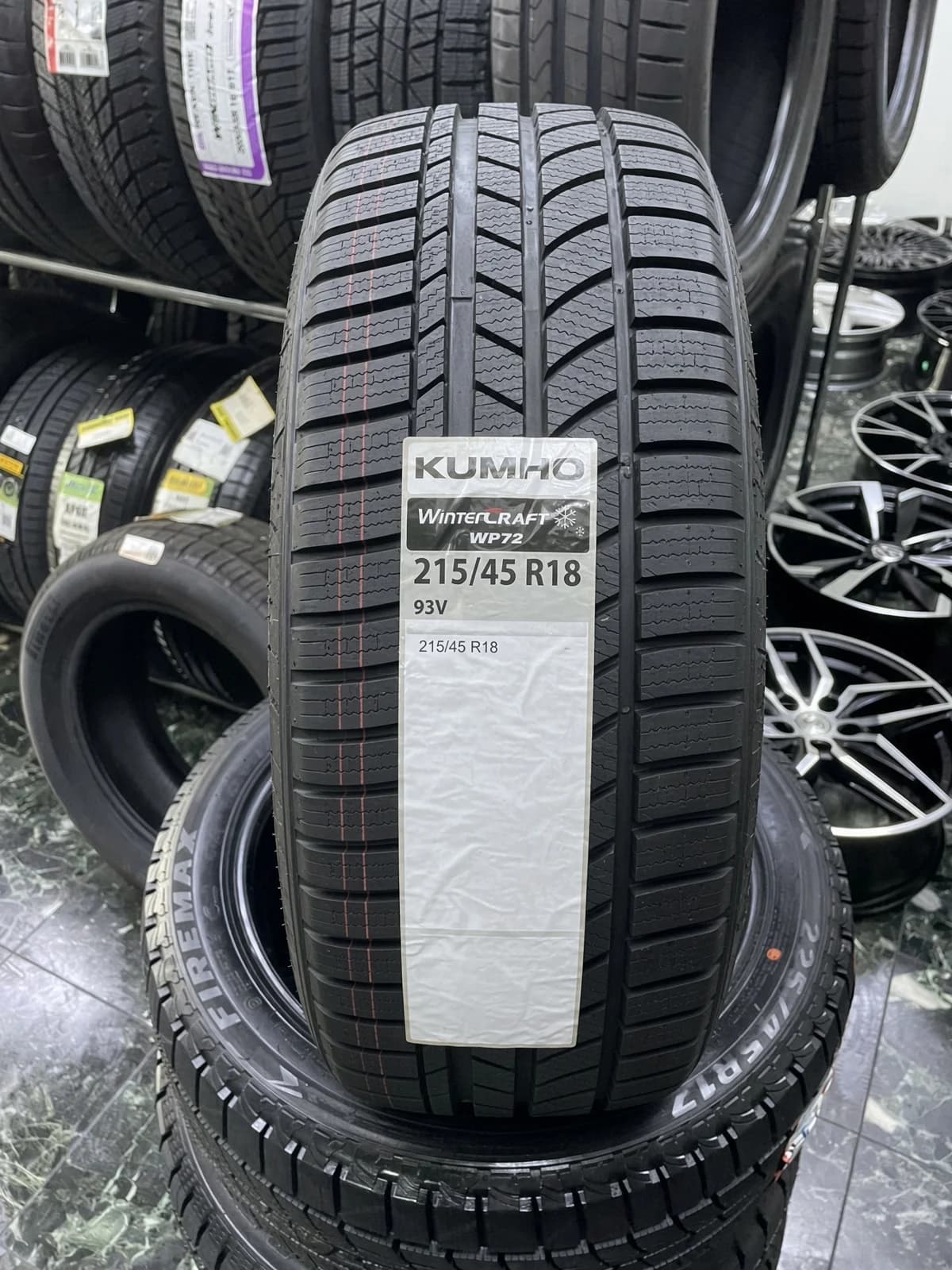 Kumho Wintercraft WP72 215/45 R18 93V
