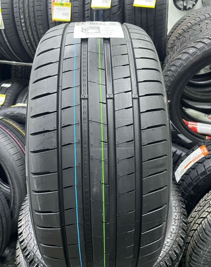 Kumho Ecsta Sport S PS72 225/30 R20 85Y