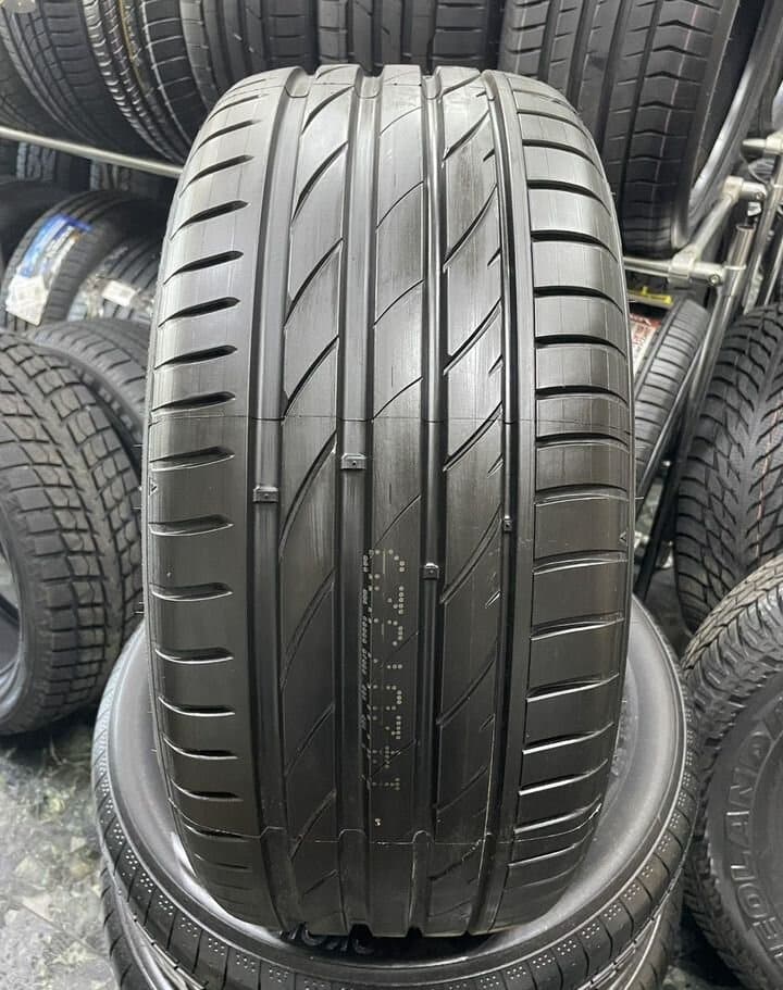 Maxxis Victra Sport VS5 205/45 R17 88Y XL