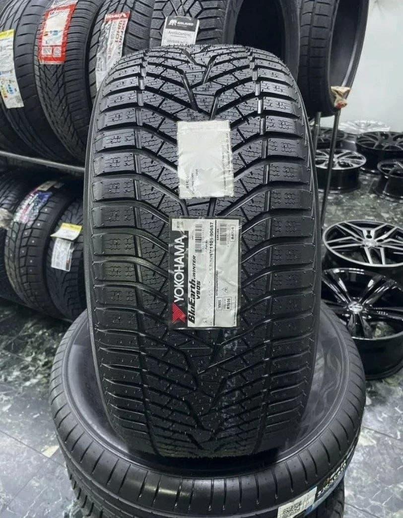 Yokohama W.Drive V905 245/30 R21 91Y