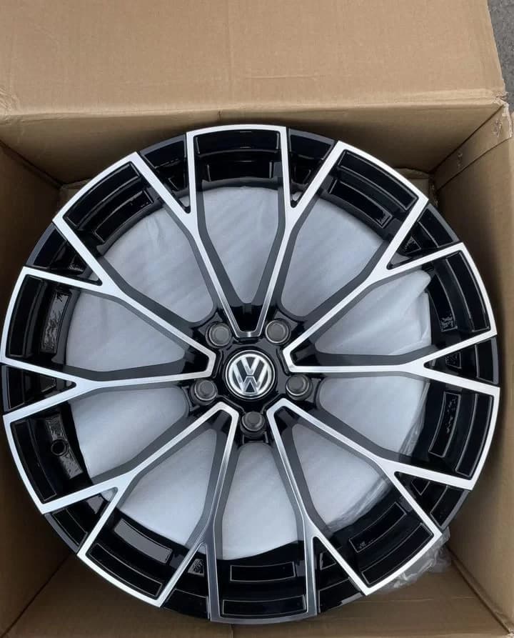 Литые диски FR Replica 3S1111 7.5×R18 5×112