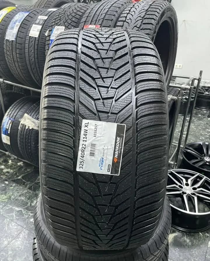 Hankook W330A i cept Evo3 325/40 R22 114W XL