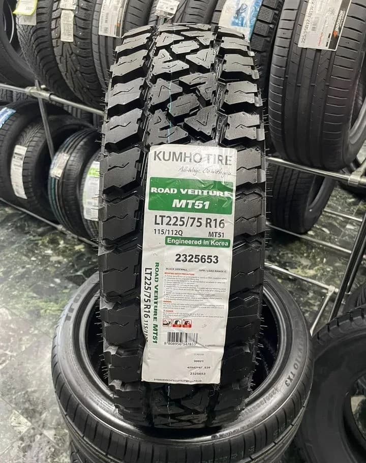 Kumho Road Venture MT51 225/75 R16 115Q
