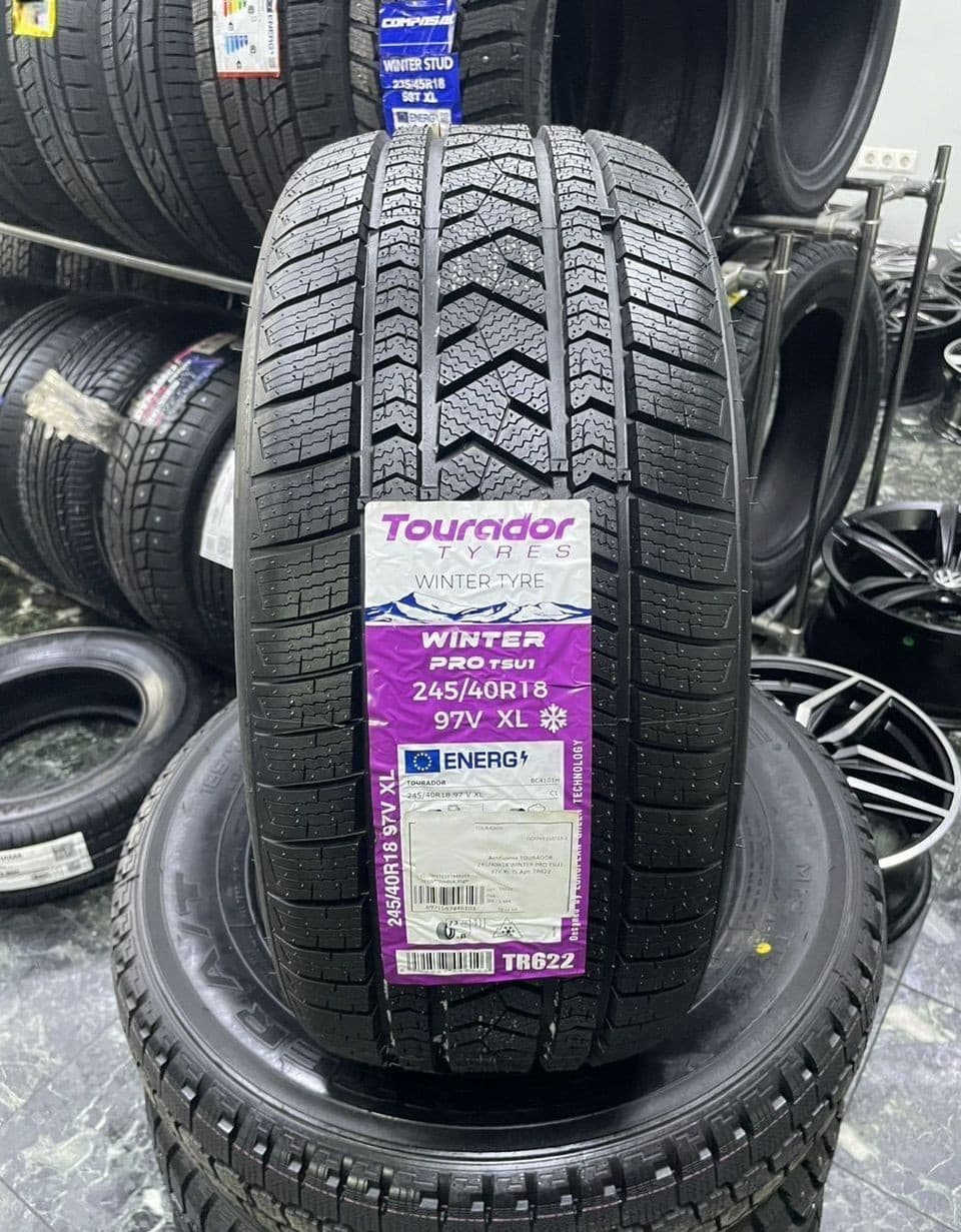 Tourador Winter Pro TSU1 245/40 R18 97V XL