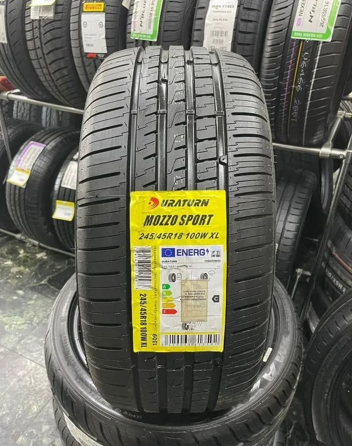Duraturn Mozzo Sport 245/45 R18 100W XL