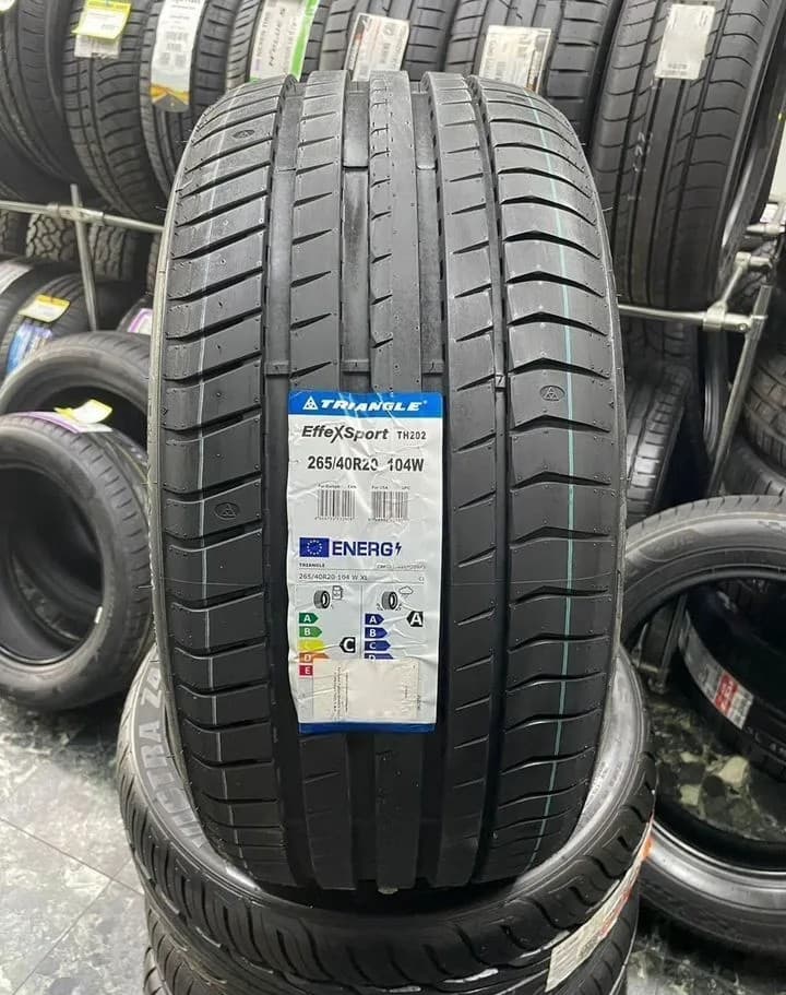 Triangle EffeXSport TH202 265/40 R20 104W