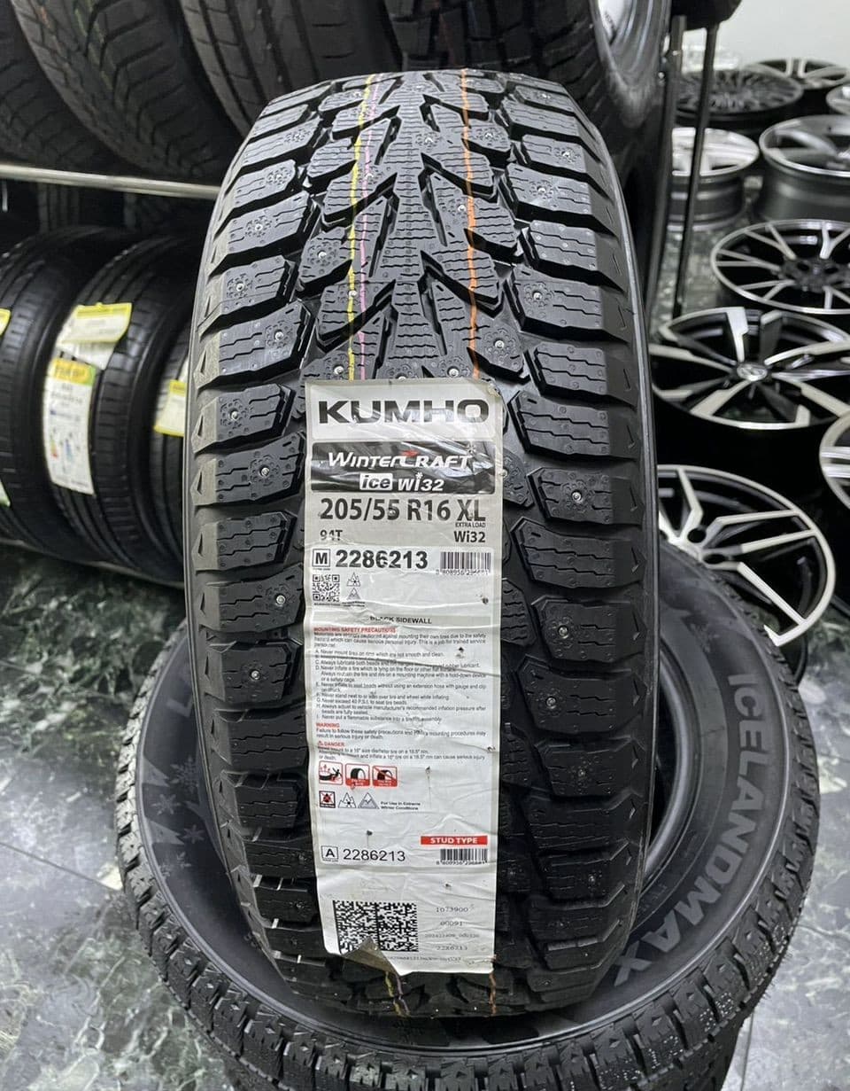 Kumho Wintercraft WI32 205/55 R16 94T XL