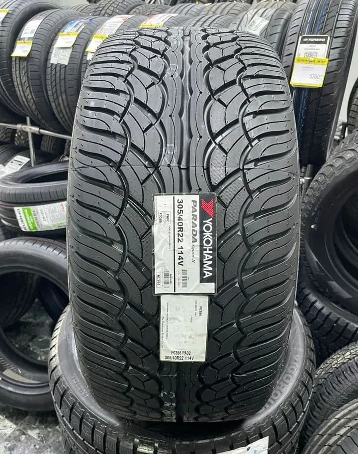 Yokohama Parada Spec-X PA02 305/40 R22 114V