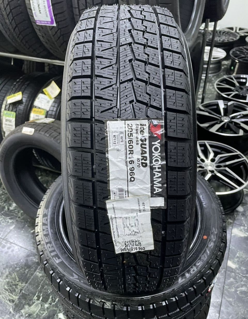 Yokohama Ice Guard IG70 205/60 R16 96Q XL