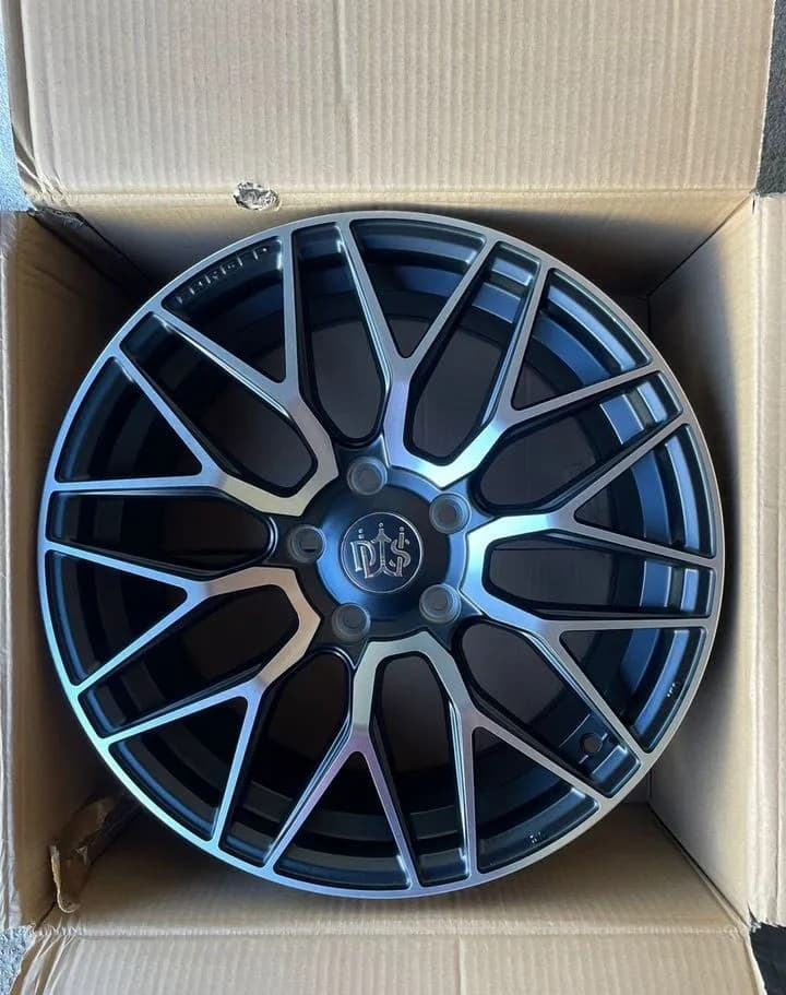 Литые диски DWS 6934 7.5×R17 5×114.3