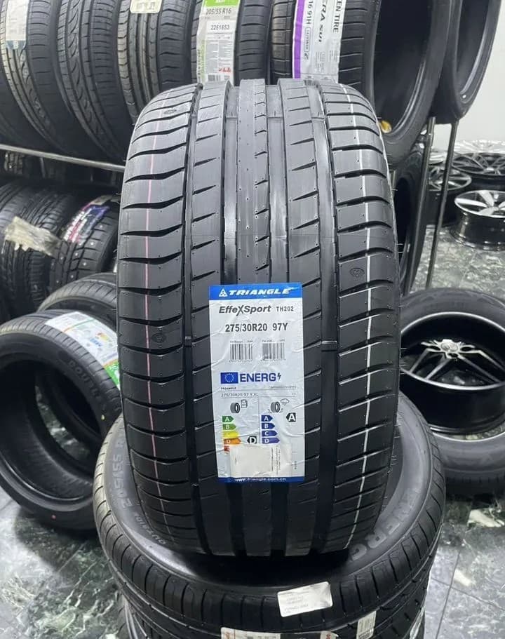 Triangle TH202 EffeXSport 275/30 R20 97Y XL