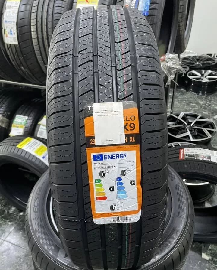 Tracmax X-Privilo TX9 235/65 R18 110H XL