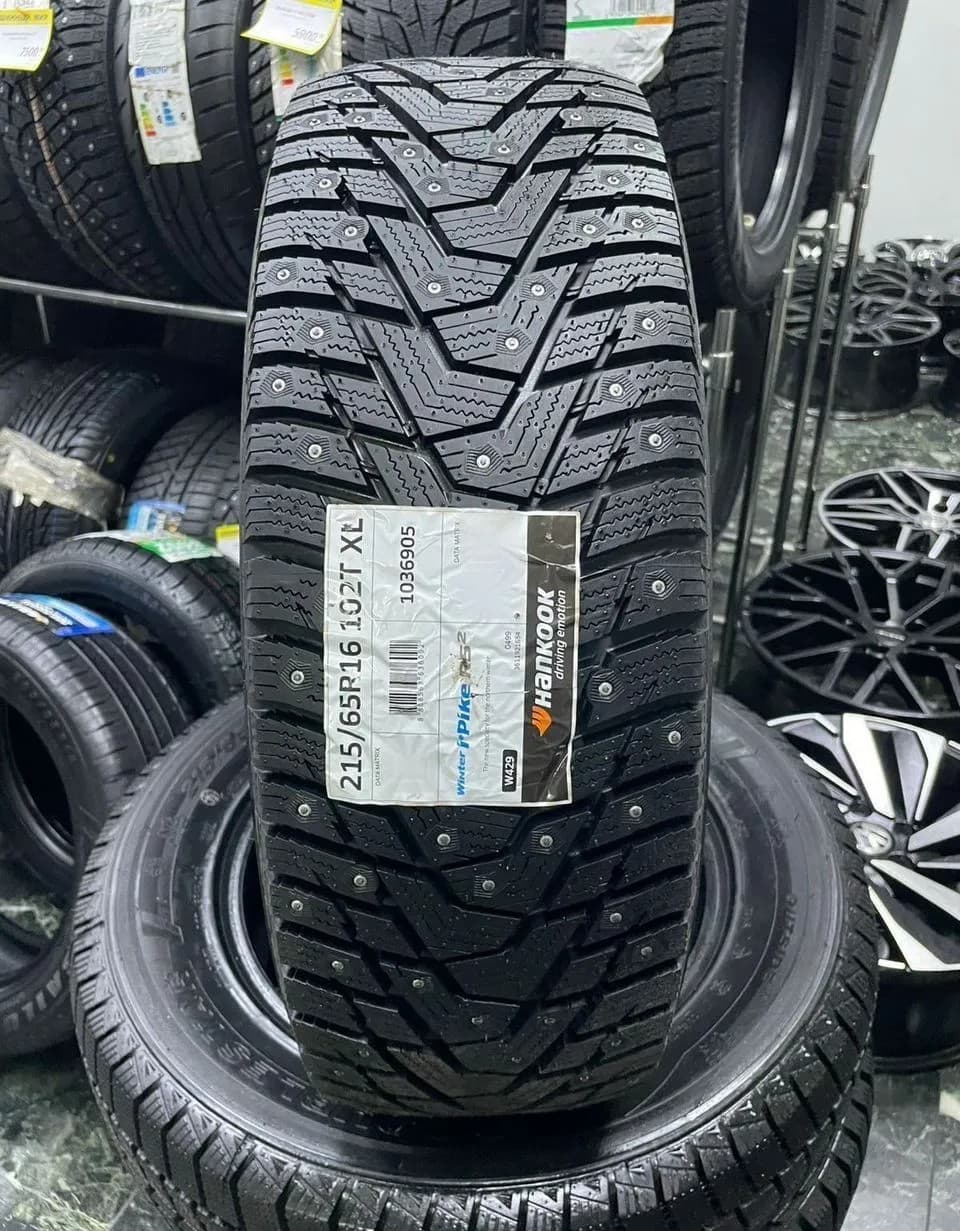 Hankook W429 i Pike RS2 215/65 R16 102T XL