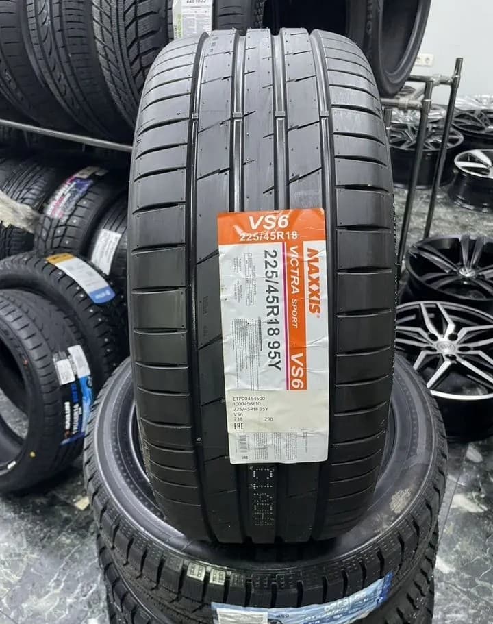Maxxis Victra Sport VS6 225/45 R18 95Y