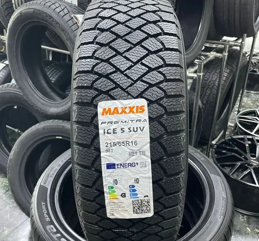 Maxxis Premitra Ice 5 SUV / SP5 215/65 R16 98T
