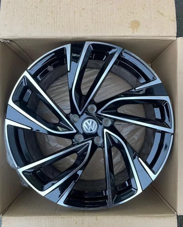Литые диски Volkswagen 8×R19 5×112