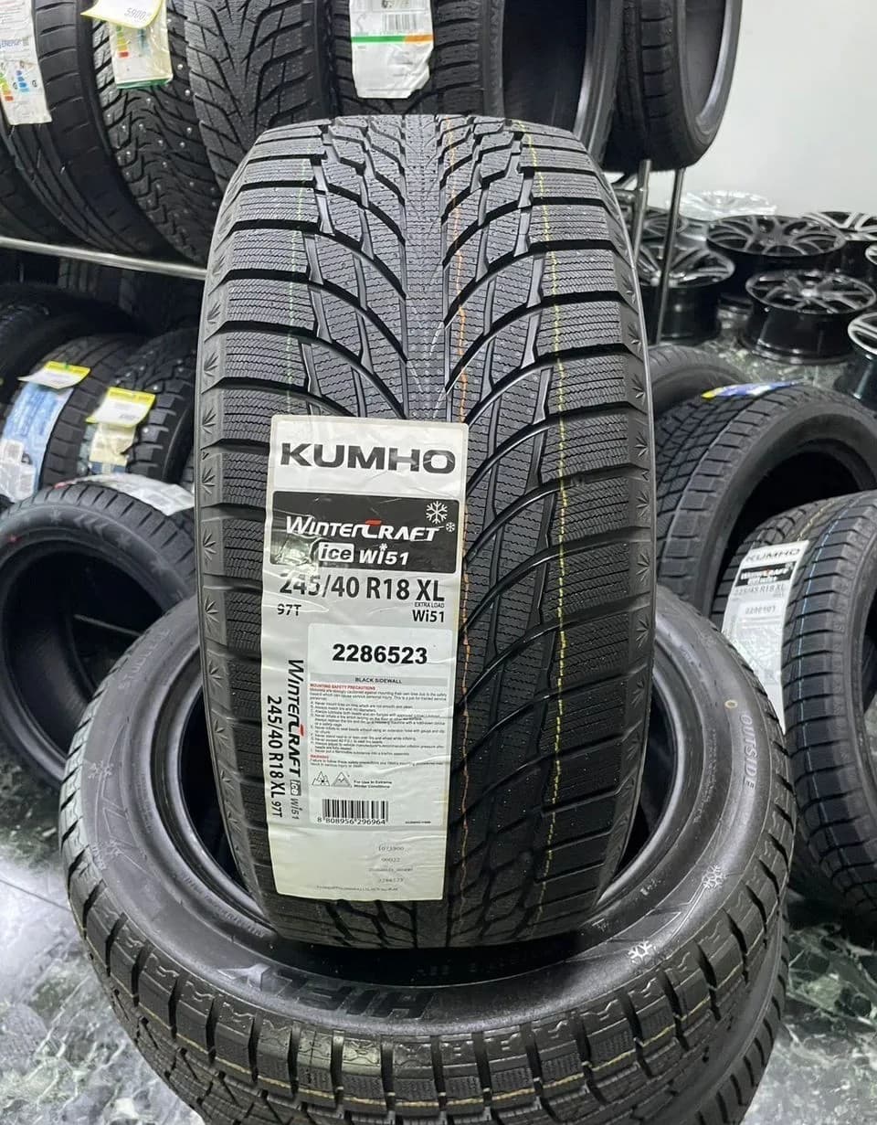 Kumho WinterCraft Ice Wi51 245/40 R18 97T