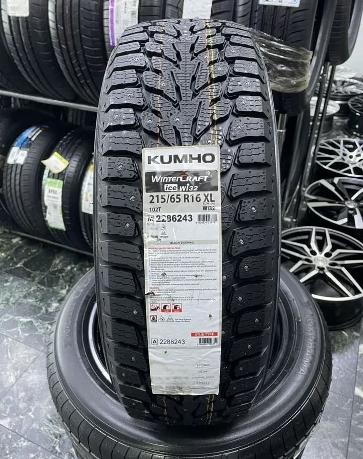 Kumho Wintercraft WI32 215/65 R16 102T XL