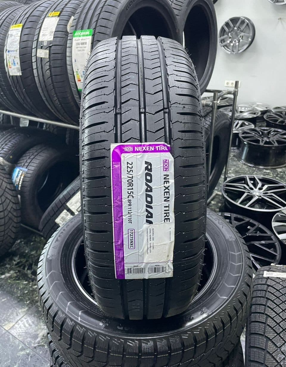 Nexen Roadian CT8 225/70 R15C 112/110T