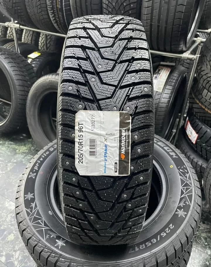 Hankook W429A i Pike X 205/70 R15 96T